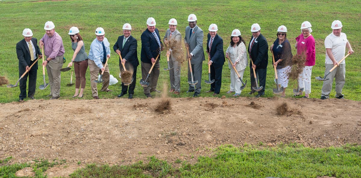 LCRCWC ground breaking DSC0352 1200